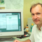 Tim Berners-Lee: Pencetus World Wide Web dan Karya Revolusioner yang Mengubah Dunia