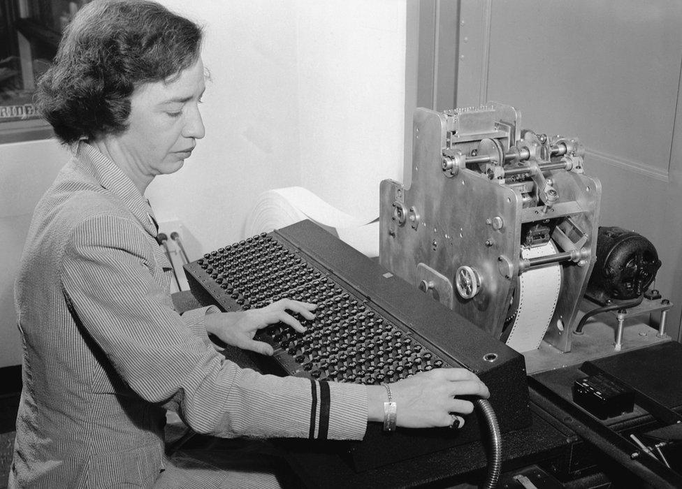 Auto Cerdas! Grace Hopper Sang Compiler (Update 2025)
