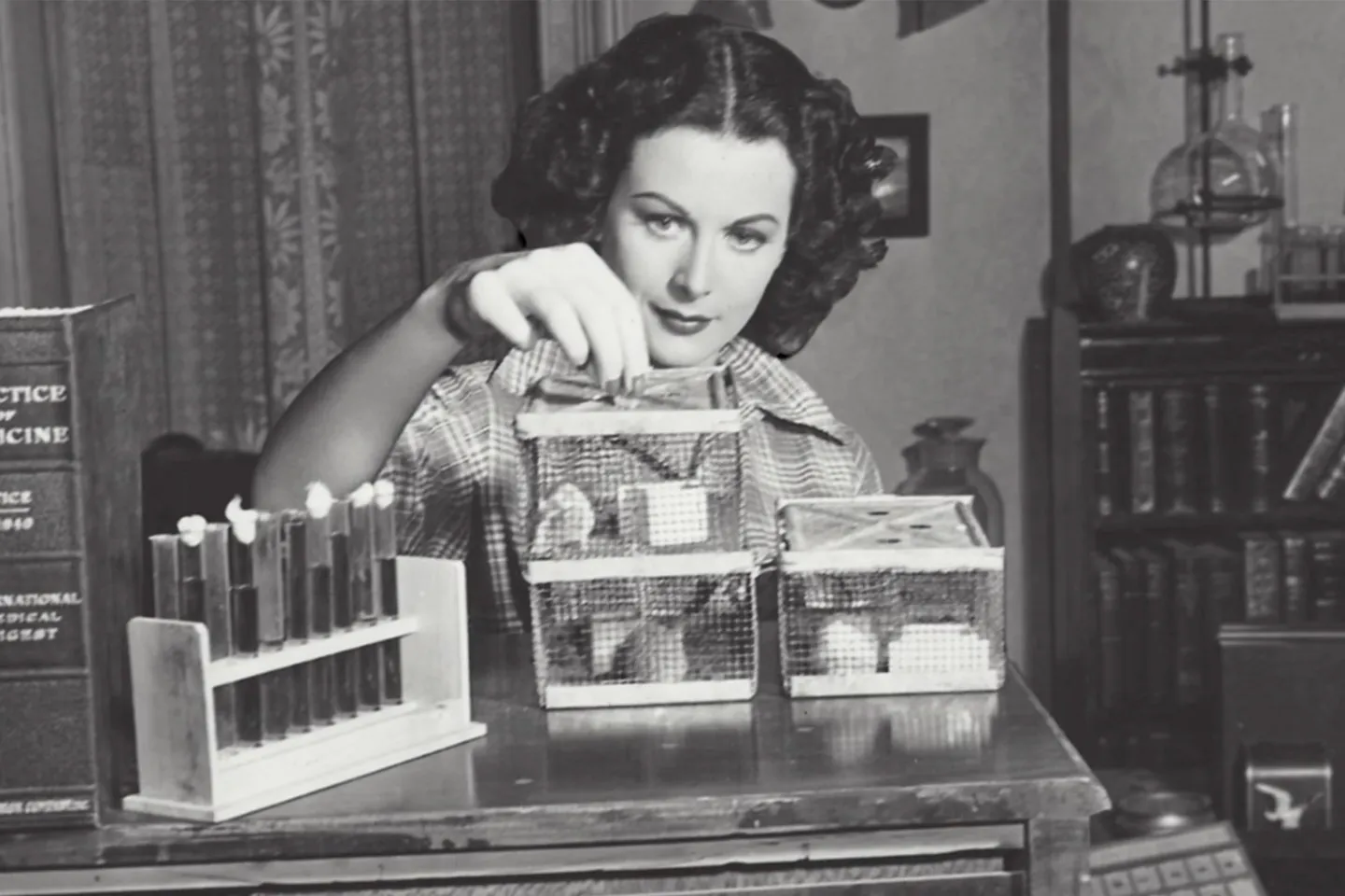 Lamarr, Si Aktris Penemu Wi-Fi! – Kisah Mengagumkan Hedy Lamarr