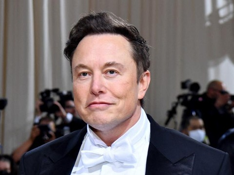 Elon Musk Jenius Nyentrik atau Gila?